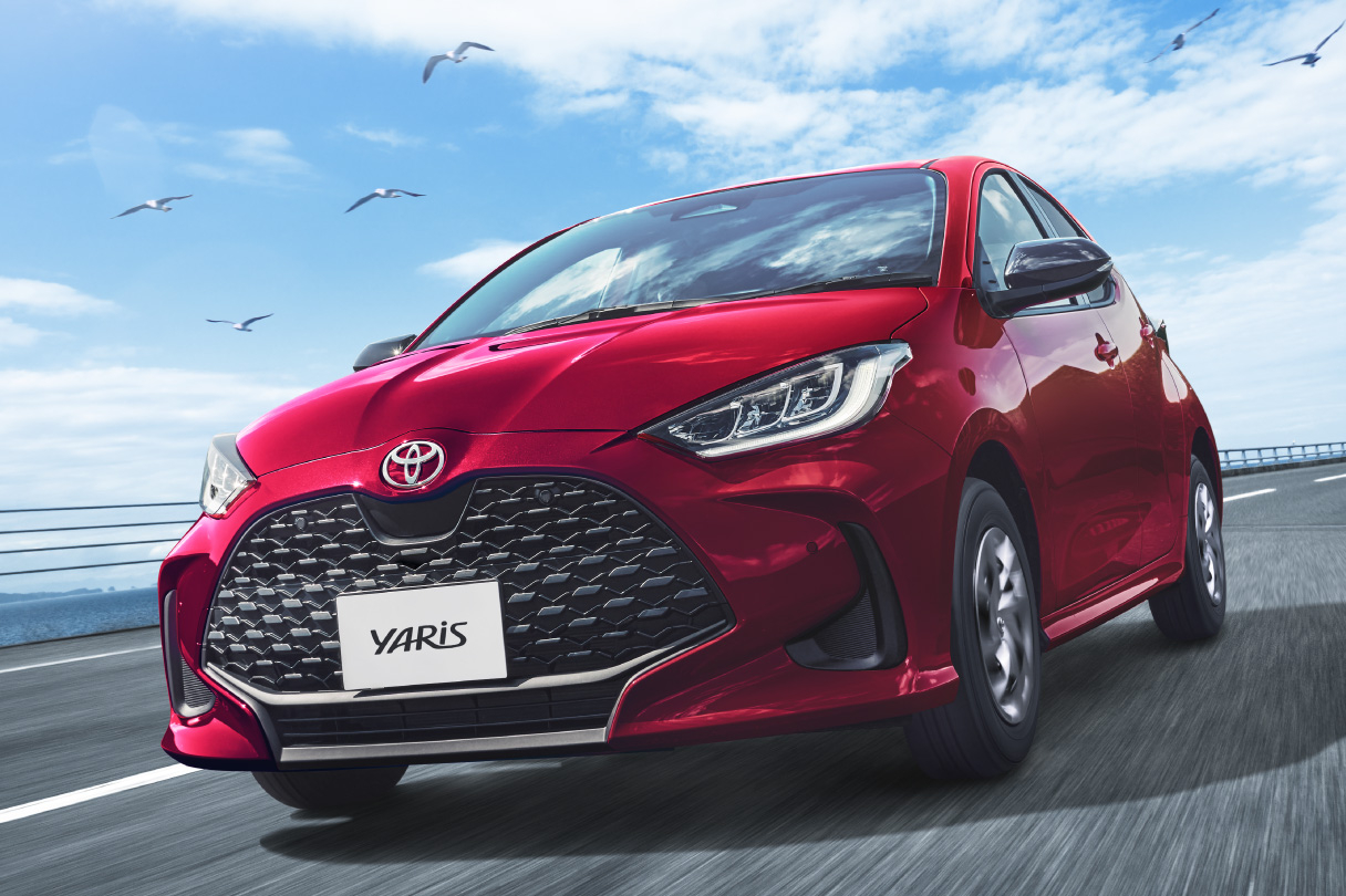 yaris_top_img03