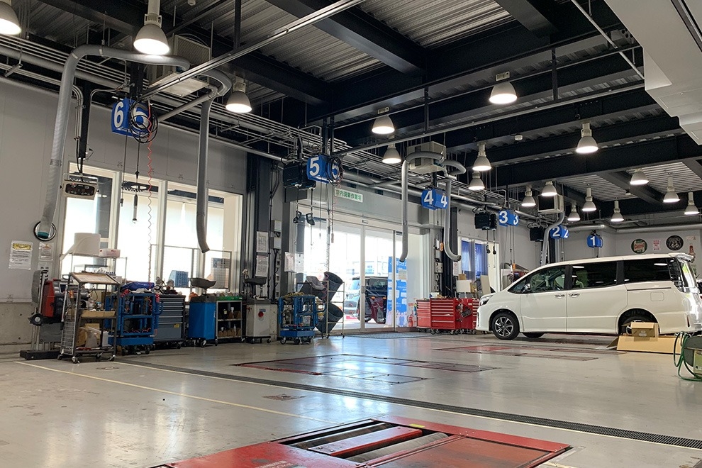 名谷店整備工場